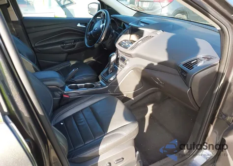 2015 Ford Escape Titanium из США, поврежденный, VIN 1FMCU9J93FUC44791